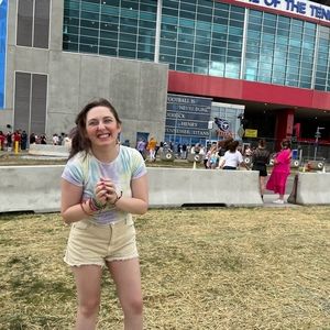 Meet your Posher, Hope